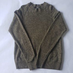 Neiman Marcus Green Camel Hair pullover sweater